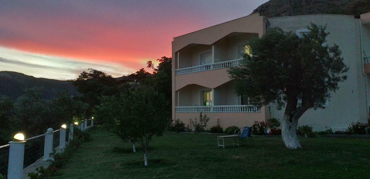 OniRana Apartments Borsh Exterior foto